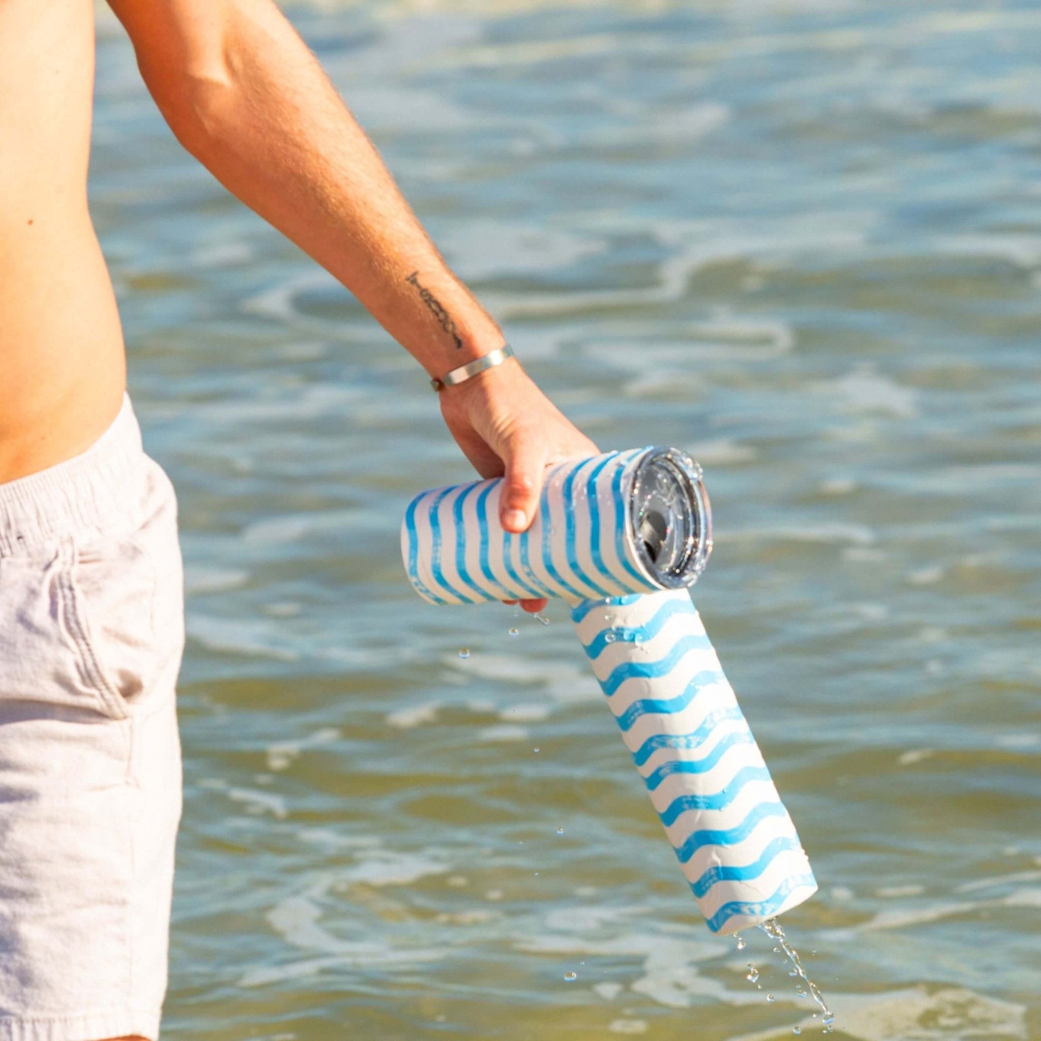 Coastal Cruise 27 oz. Water Bottle - SIC Lifestyle